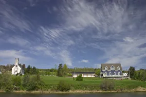 Images Dated 19th January 2005: NA, Canada, Prince Edward Island. Countryside near New Glascow