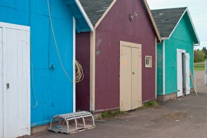 Images Dated 19th January 2005: NA, Canada, Prince Edward Island, Malpeque Harbour. Fish sheds