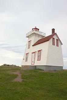 Images Dated 19th January 2005: NA, Canada, Prince Edward Island, North Rustico. North Rustico lighthouse