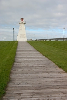 Images Dated 19th January 2005: NA, Canada, Prince Edward Island. Borden-Carleton lighthouse