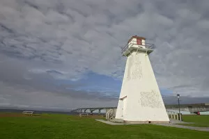 Images Dated 19th January 2005: NA, Canada, Prince Edward Island. Borden-Carleton lighthouse
