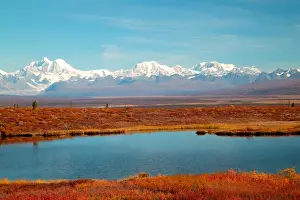 World Prints: NA, USA, AK, Lake and Mountains along Denali Highway, Autumn