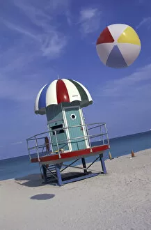Images Dated 27th May 2004: NA, USA, Florida, Miami Beach Fanciful lifeguard station and inflated ball