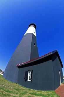 Images Dated 27th July 2004: N.A. USA, Georgia, Savannah. Tybee Island lighthouse
