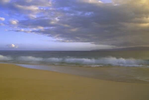 Images Dated 31st March 2004: N.A. USA, Maui, Hawaii. Makena beach