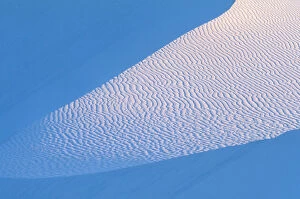 Images Dated 24th March 2005: NA, USA, New Mexico, White Sands National Monument. Gypsum Dunes