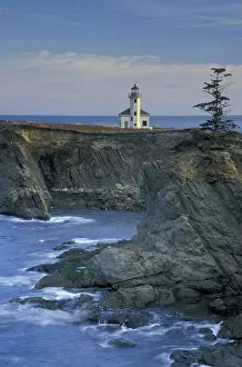 NA, USA, Oregon, Coos Bay Cape Arago Lighthouse at head of Coos Bay