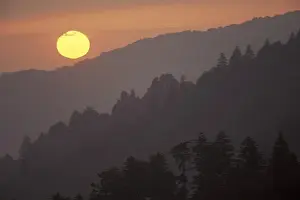 Images Dated 8th June 2004: NA, USA, Tennessee, Great Smoky Mountains NP Sunset from Morton Overlook