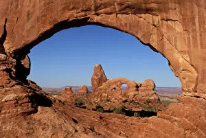 NA, USA, Utah, Arches NP, North Window Arch