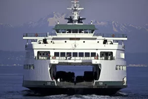 Images Dated 10th May 2004: NA, USA, Washington, Seattle Washington State Ferry Tacoma departs