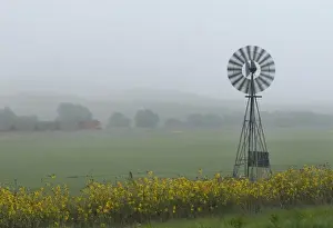 Images Dated 9th September 2006: The Nebraska Sandhills is remote, dramatic and wild country dotted with working windmills