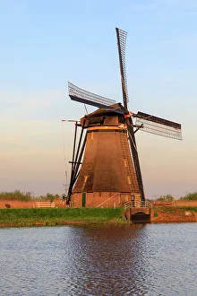 Windmill Prints: Netherlands, Holland. South Holland, Zuid Holland, Kinderdijk. Windmills