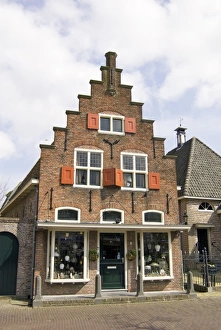 Images Dated 14th April 2008: Netherlands, North Holland, Edam, typical old dutch architecture