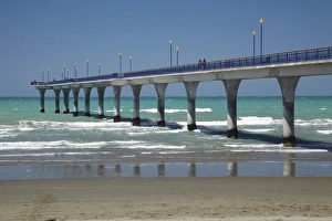 Images Dated 17th January 2012: New Brighton Pier, Christchurch, Canterbury, South Island, New Zealand