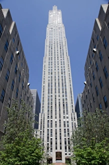 Images Dated 30th June 2011: New York, New York City, Rockefeller Center. GE Building