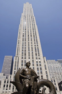 Images Dated 30th June 2011: New York, New York City, Rockefeller Center. The GE Building