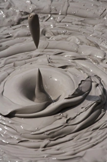 Images Dated 20th October 2009: New Zealand, North Island, Rotorua, Boiling Mud in thermal area