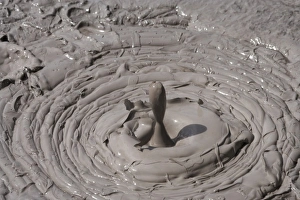 Images Dated 20th October 2009: New Zealand, North Island, Rotorua, Boiling Mud in thermal area