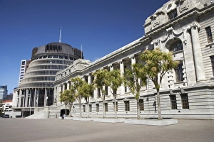 Images Dated 12th October 2009: New Zealand, North Island, Wellington, The Beehive and Parliament House