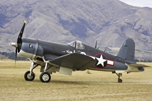 Images Dated 15th April 2006: New Zealand, Otago, Wanaka, Warbirds Over Wanaka, Goodyear Corsair FG-1D whispering