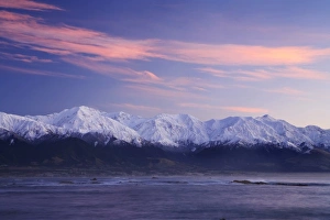 Images Dated 14th July 2009: New Zealand, South Island, Kaikoura, Seaward Kaikoura Range at Dawn