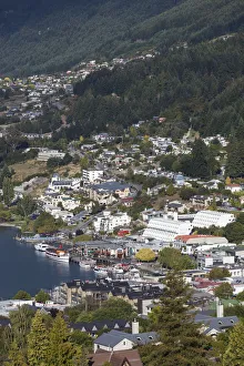 Images Dated 2nd March 2016: New Zealand, South Island, Otago, Queenstown, elevated town view, morning