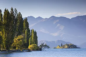 Images Dated 29th February 2016: New Zealand, South Island, Otago, Wanaka, Lake Wanaka