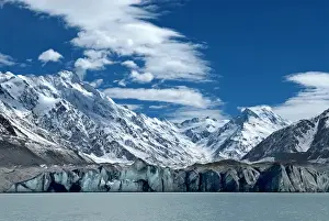 Images Dated 5th November 2011: New Zealand; South Island. Tasman Glacier Terminal Lake