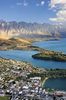 New Zealand, South Island, View towards Queenstown and Wakatipu Lake with the Formidable