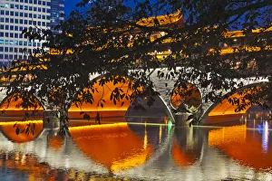 Night view of Anshun Bridge with reflection in Jin River, Chengdu, Sichuan Province