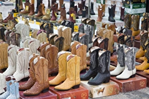 Images Dated 5th May 2007: NM, New Mexico, Albuquerque, Flea Market, over 1300 vendors, open every weekend