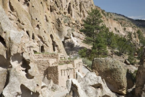 Images Dated 27th April 2007: NM, New Mexico, Baldelier National Monument, in Frijoles Canyon, home of Ancestral Pueblo people