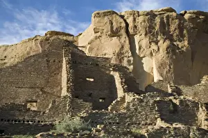 Images Dated 30th April 2007: NM, New Mexico, Chaco Culture National Historic Park, Chaco Canyon, home of Ancestral