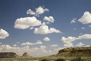 Images Dated 30th April 2007: NM, New Mexico, Chaco Culture National Historic Park, Chaco Canyon, home of Ancestral