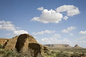 Images Dated 30th April 2007: NM, New Mexico, Chaco Culture National Historic Park, Chaco Canyon, home of Ancestral