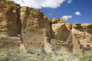 Images Dated 30th April 2007: NM, New Mexico, Chaco Culture National Historic Park, Chaco Canyon, home of Ancestral