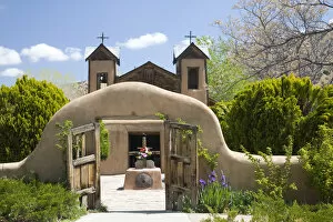 Images Dated 28th April 2007: NM, New Mexico, Chimayo, El Santurario de Chimayo, known as Little Lourdes'