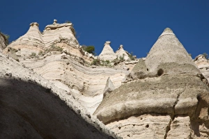 Images Dated 6th May 2007: NM, New Mexico, Kasha-Katuwe Tent Rocks National Monument, cone shaped tent rock formations