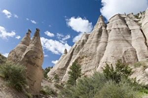 Images Dated 6th May 2007: NM, New Mexico, Kasha-Katuwe Tent Rocks National Monument, cone shaped tent rock formations
