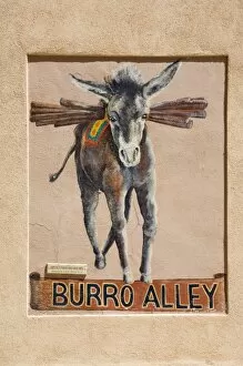 Images Dated 25th April 2007: NM, New Mexico, Santa Fe, Burro Alley, named for the beasts that once carried wood here