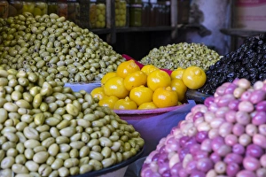 Images Dated 29th April 2015: North Africa, Morocco, Marrakech, Jemma El Efna, Souk, varieties of olives and preserved