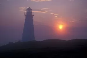 Images Dated 2nd February 2006: North America, Canada, Newfoundland, Cape Spear, lighthouse and sunrise
