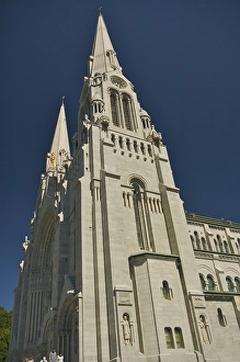 Images Dated 27th August 2007: North America, Canada, Quebec, Sainte-Anne-de-Beaupre. Sainte-Anne-de-Beaupre Basilica