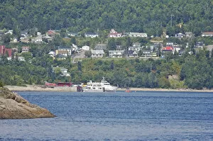 Images Dated 26th August 2007: North America, Canada, Quebec, Charlevoix, Baie-Sainte-Catherine. The municipal wharf