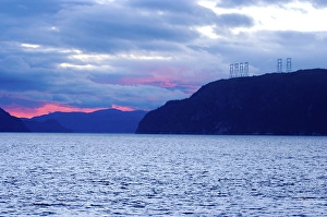 Images Dated 26th August 2007: North America, Canada, Quebec, Saguenay, L Anse de Roche (Rock Bay.) View of