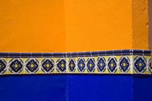 Images Dated 17th February 2006: North America, Mexico, Guanajuato. Colorful wall with ornate tile