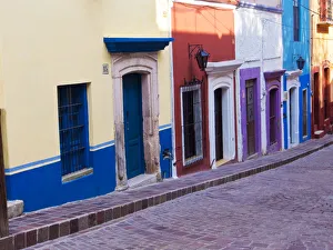 Images Dated 29th November 2012: North America; Mexico; Guanajuato; Colorful Back Alley of Guanajuato Mexico