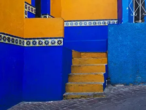 Images Dated 29th November 2012: North America; Mexico; Guanajuato; Colorful Back Alley of Guanajuato Mexico