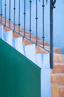 Images Dated 9th February 2006: North America, Mexico, Guanajuato state, San Miguel de Allende. Colorful stairs