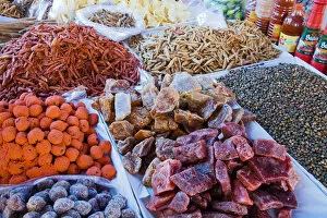 Images Dated 14th February 2006: North America, Mexico, Guanajuato state, San Miguel de Allende. An assortment of snack foods